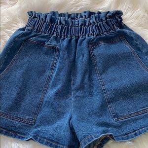Princess polly cinch waisted jean shorts